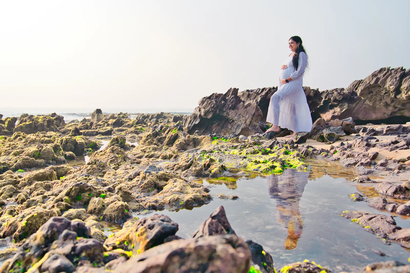 Maternity photography by KalaDarpan Collective